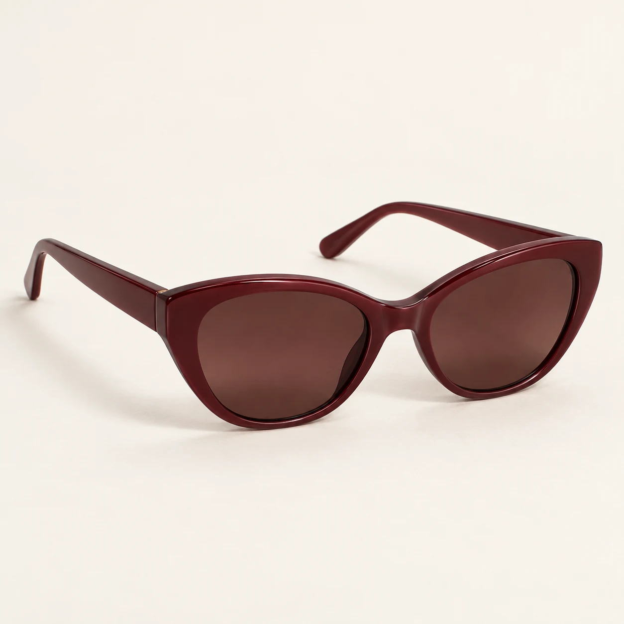 Soft cat-eye sunglasses