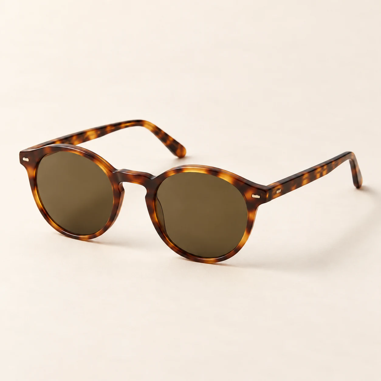 Round acetate sunglasses
